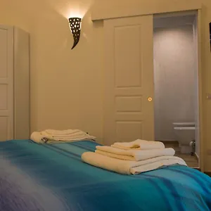 https://bb-univercity.hotels-amalfi.com