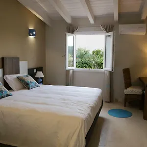 3* Couette-café Avion